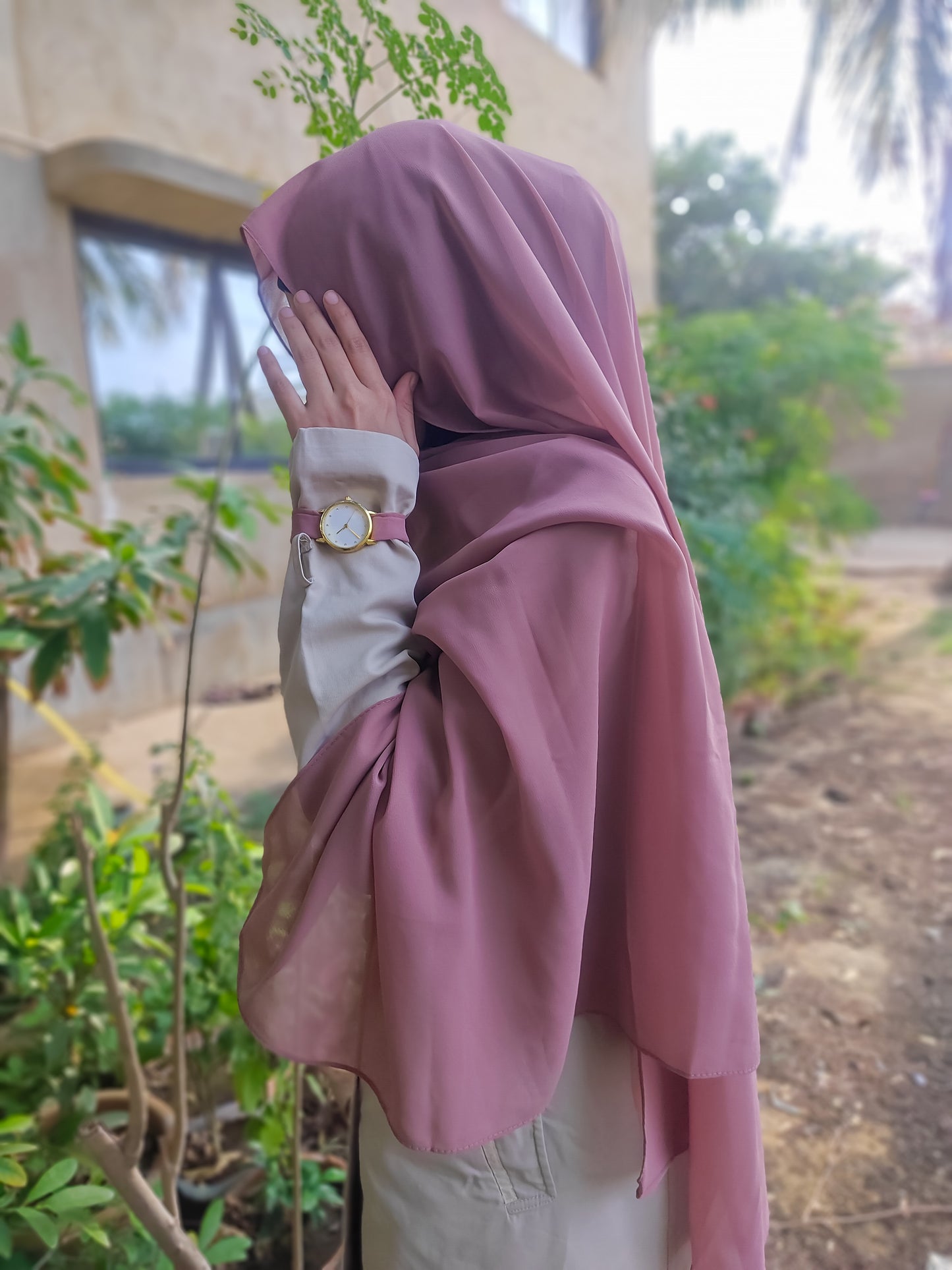 Mauve Georgette Hijab + Watch + Bracelet + Gift Sett