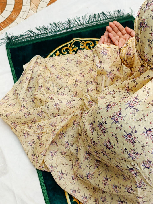 Namaz Chadar With Sleeves - Cream Print (Lawn)