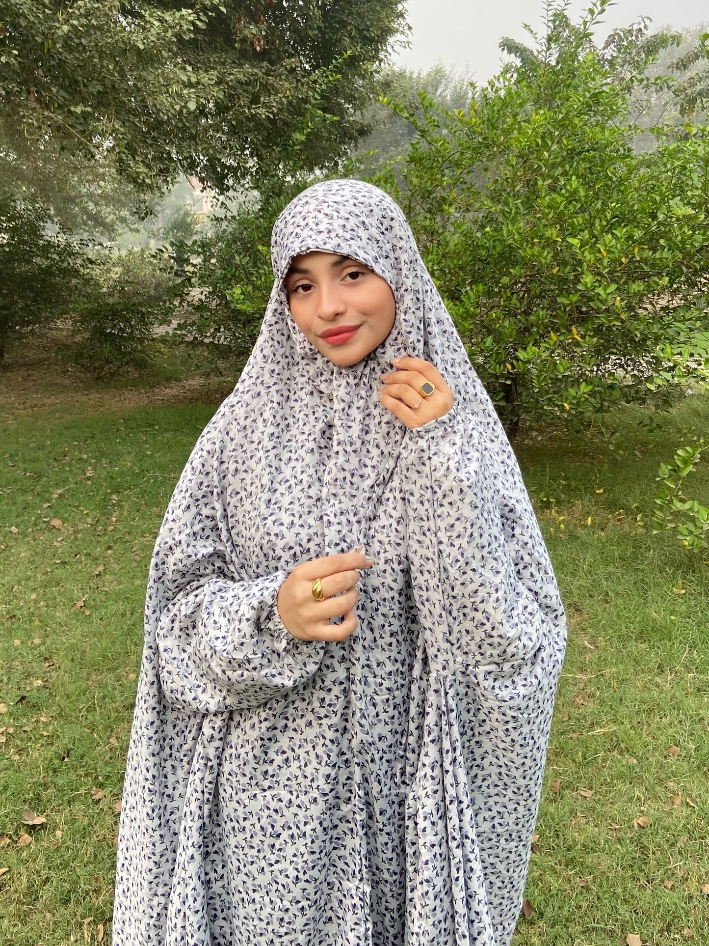 Namaz Chadar With Sleeves - Grey Print (Lawn)