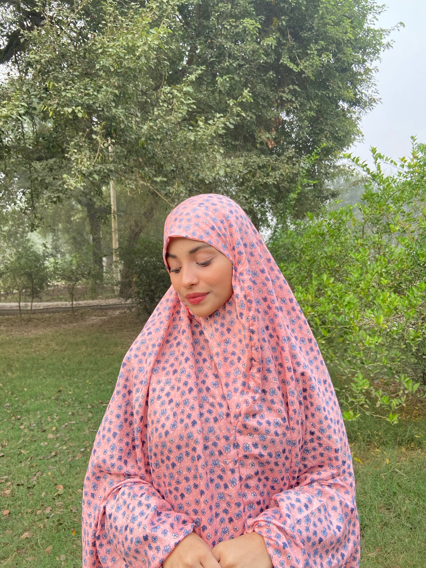 Namaz Chadar With Sleeves - Peach Print (Lawn)