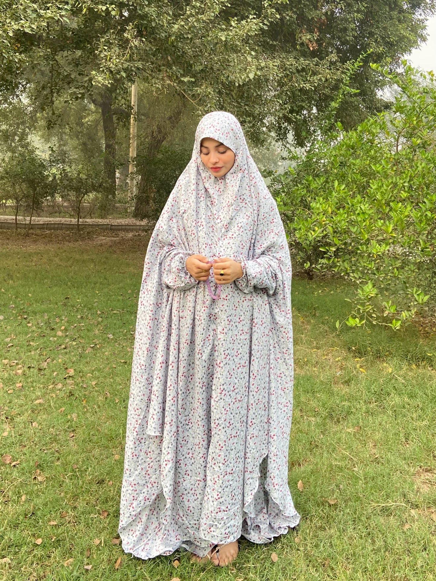 Namaz Chadar With Sleeves - Smoke Blue Print (Lawn)