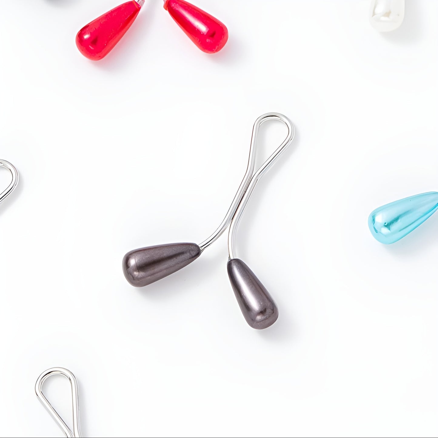 Glider Drop Pearl Pins - Multicolored